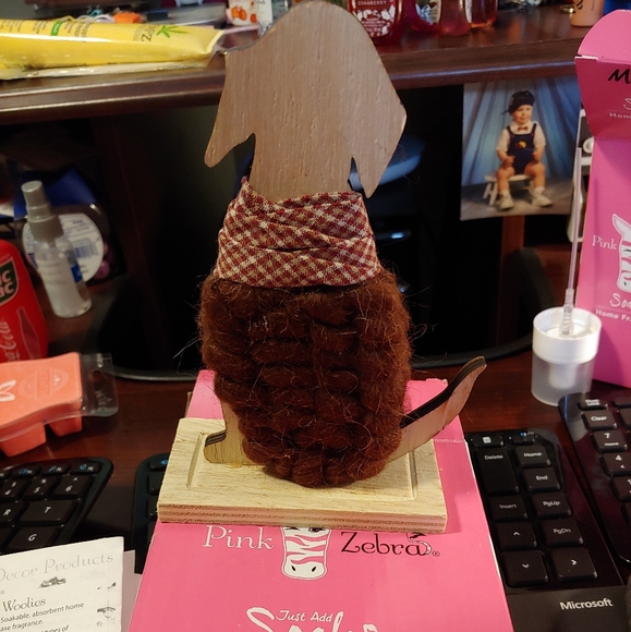 Pink Zebra Dex The Woolie - Picture 2 of 2